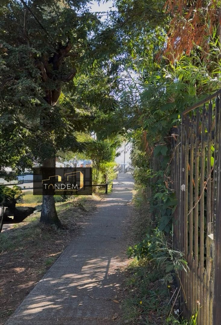 Imagen de Se Vende, Terreno con 2 casas a 1 Cuadra de la Playa Grande de Licánray