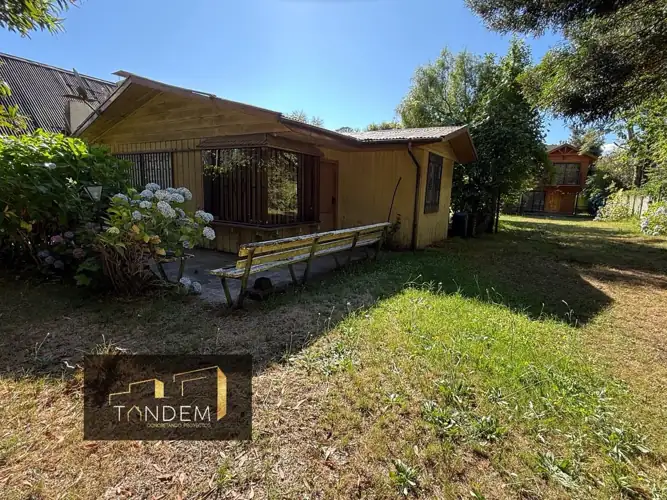 Imagen de Se Vende, Terreno con 2 casas a 1 Cuadra de la Playa Grande de Licánray