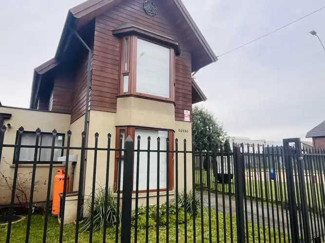 Imagen de Arrendamos Hermosa casa en sector Arboleda del Portal 