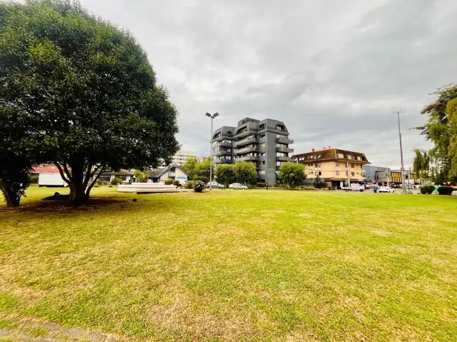 Imagen de Hermoso y remodelado departamento en edificio El Escorial. 