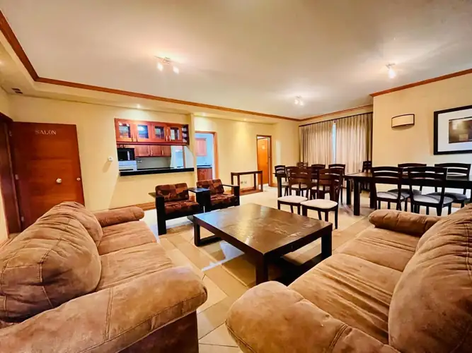 Imagen de Hermoso y remodelado departamento en edificio El Escorial. 