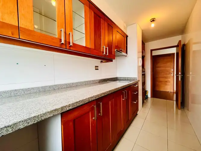 Imagen de Hermoso y remodelado departamento en edificio El Escorial. 