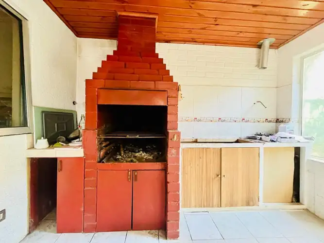 Imagen de En Venta Casa esquina en Parque Nacional Huerquehue