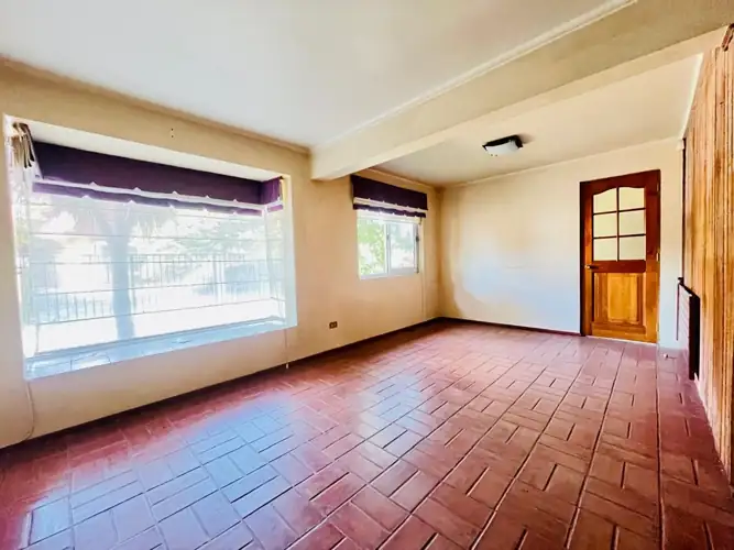 Imagen de En Venta Casa esquina en Parque Nacional Huerquehue