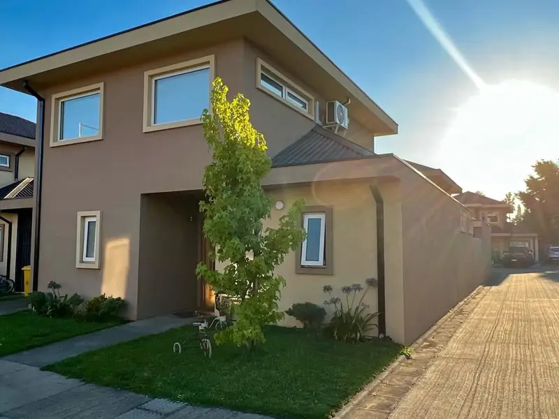 Casa en Condominio Antumalal