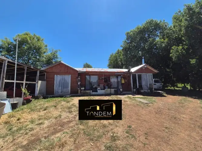 Imagen de Parcela con Casa en Victoria