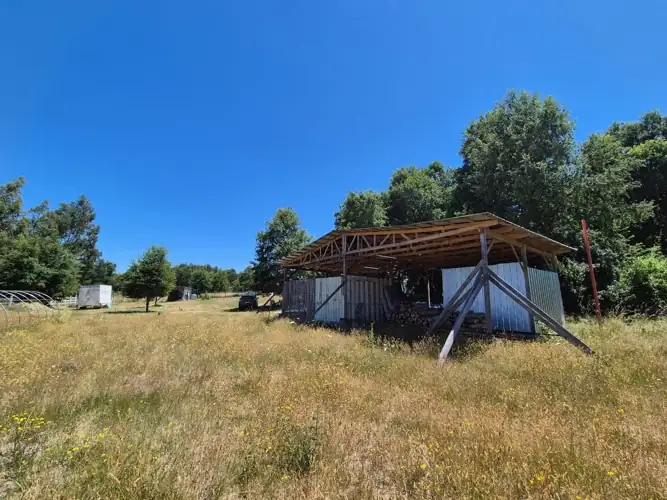 Imagen de Parcela con Casa en Victoria