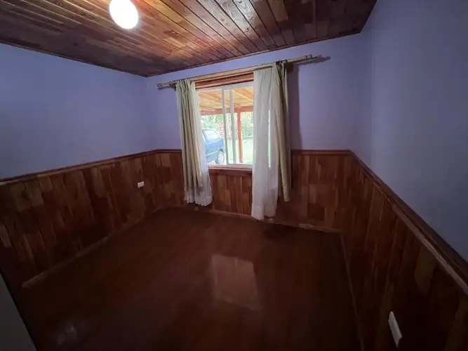 Imagen de Casa, camino a Huichahue, amplio terreno.