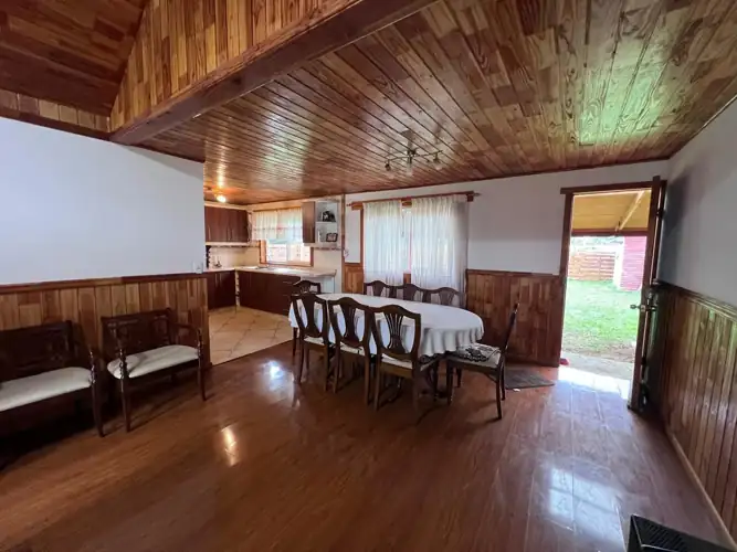 Imagen de Casa, camino a Huichahue, amplio terreno.