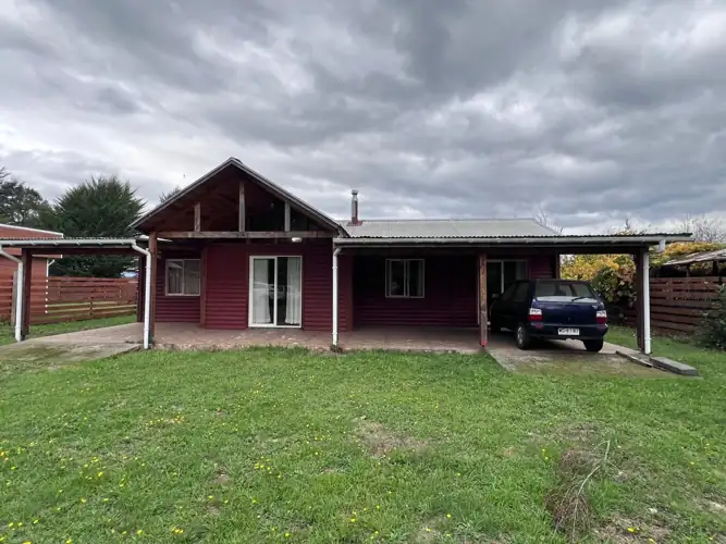 Imagen de Casa, camino a Huichahue, amplio terreno.