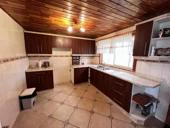 Imagen de Casa, camino a Huichahue, amplio terreno.