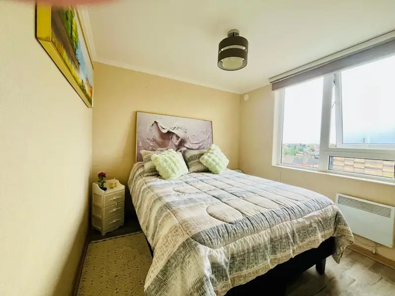 Imagen de En Venta Soleado Departamento en Los Poetas