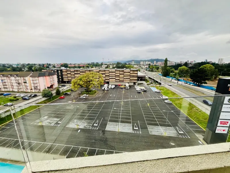 Imagen de En Venta Soleado Departamento en Los Poetas