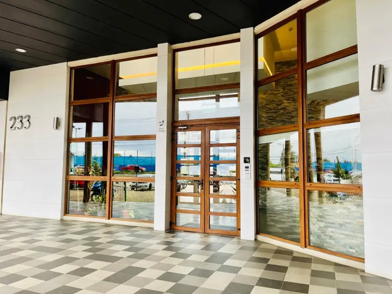 Imagen de En Venta Soleado Departamento en Los Poetas