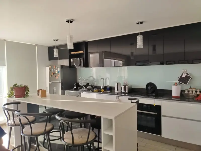 Imagen de Departamento Duplex, 2 cuadras de metro Ines de Suárez