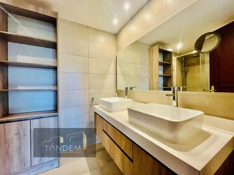 Imagen de Hermoso Departamento en Venta en Avenida Alemania