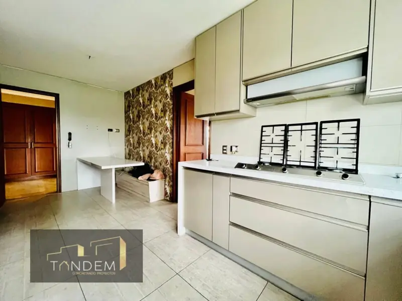 Imagen de Hermoso Departamento en Venta en Avenida Alemania