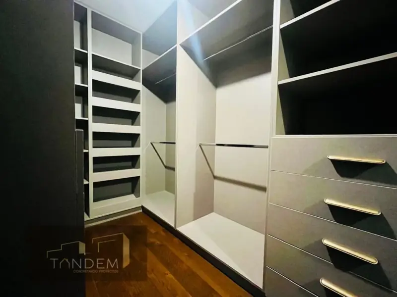 Imagen de Hermoso Departamento en Venta en Avenida Alemania