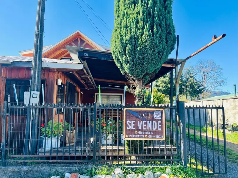 Imagen de Casa con local comercial y dos cabañas para arriendo en el mismo terreno en Cunco!!!