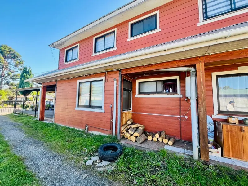 Imagen de Casa con local comercial y dos cabañas para arriendo en el mismo terreno en Cunco!!!