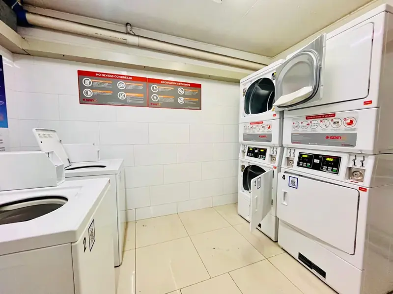 Imagen de DEPARTAMENTO EN EDIFICIO BARCELONA