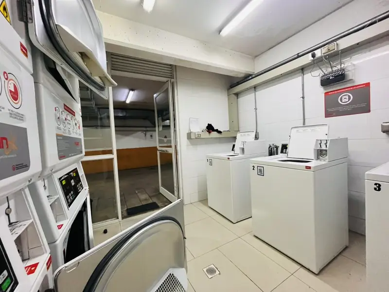Imagen de DEPARTAMENTO EN EDIFICIO BARCELONA
