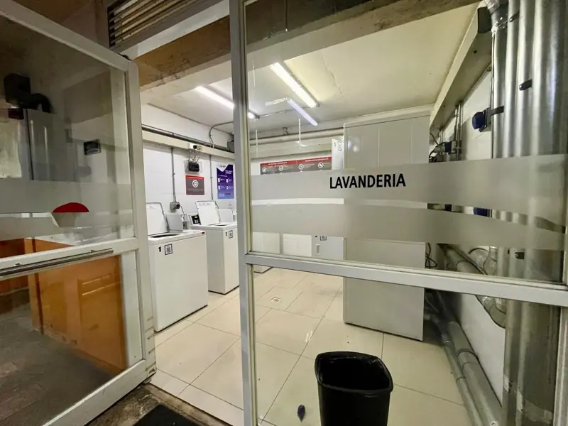 Imagen de DEPARTAMENTO EN EDIFICIO BARCELONA