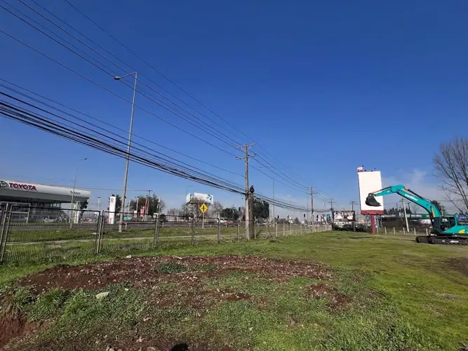 Imagen de Arriendo de Terreno Comercial Ubicado en Panamericana