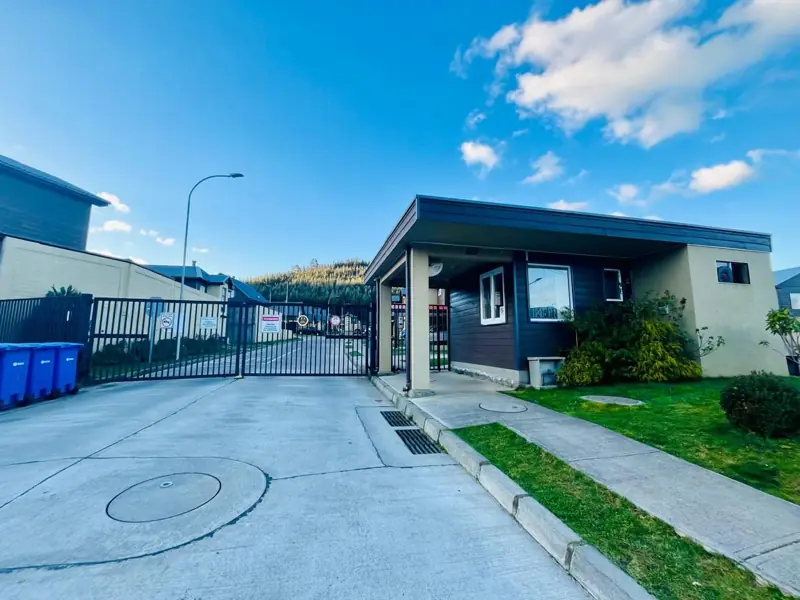 Imagen de Casa semi nueva en Condominio las Mariposas