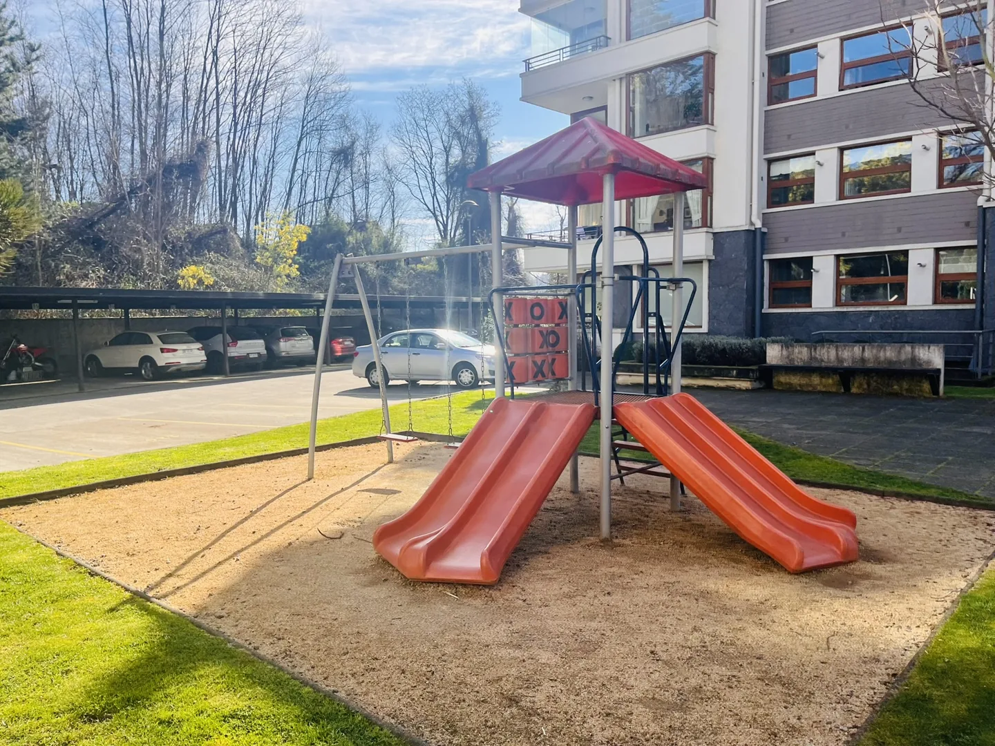 Imagen de Vendemos Hermoso departamento semi nuevo en Edificio Alcalá